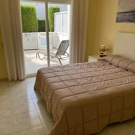 Amplio Con Acceso Directo A Piscina דירה