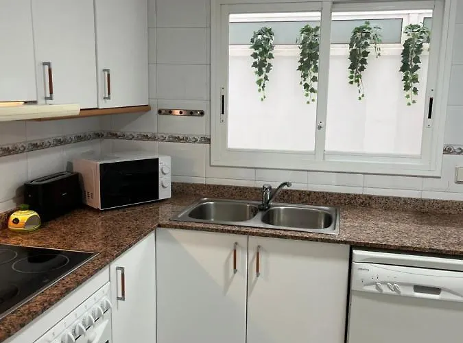 Amplio Con Acceso Directo A Piscina *