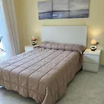 Amplio Con Acceso Directo A Piscina アパート